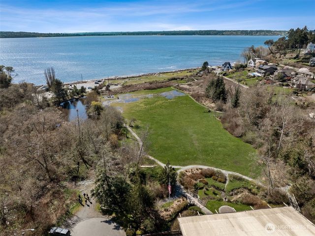 17220 Sylvester Road SW, Normandy Park, WA 98166