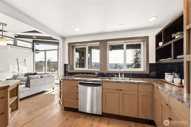 17220 Sylvester Road SW, Normandy Park, WA 98166