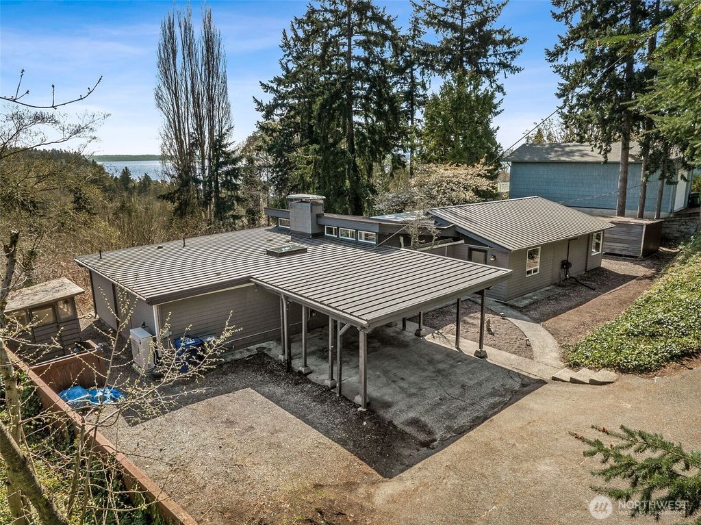 17220 Sylvester Road SW, Normandy Park, WA 98166
