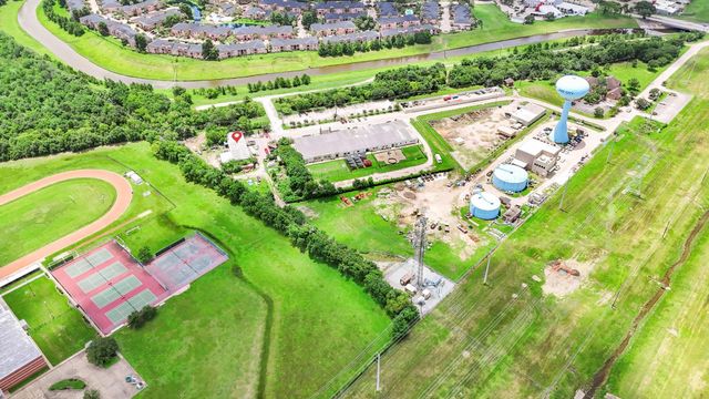 17513 El Camino Real, Houston, TX 77058