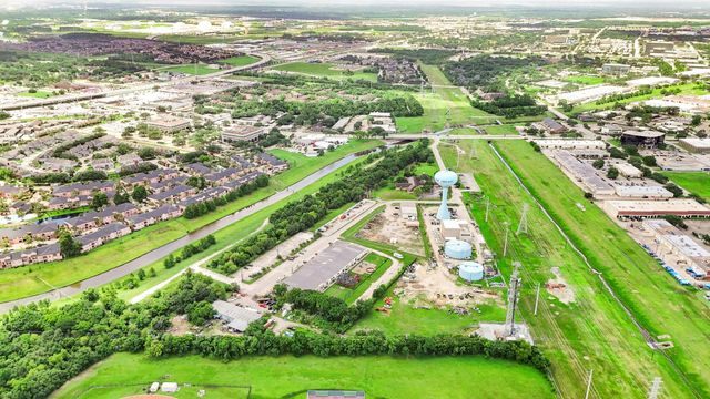 17513 El Camino Real, Houston, TX 77058