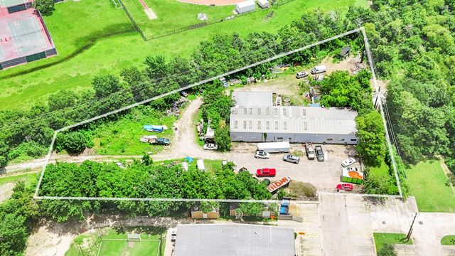 17513 El Camino Real, Houston, TX 77058