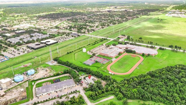 17513 El Camino Real, Houston, TX 77058