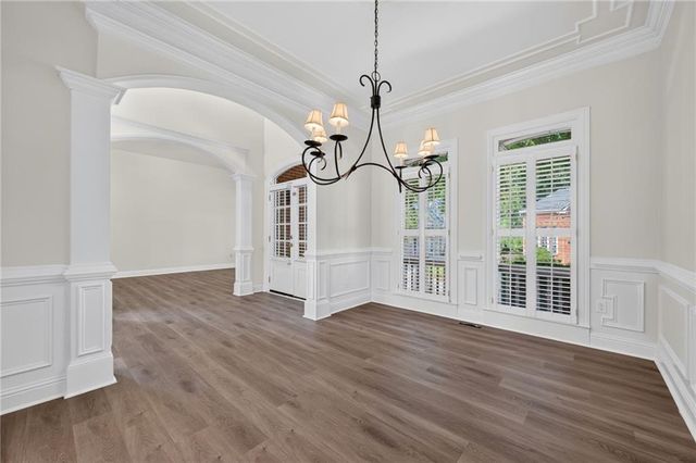 8425 Edwardton Drive, Roswell, GA 30076