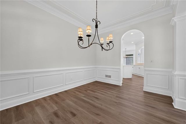 8425 Edwardton Drive, Roswell, GA 30076