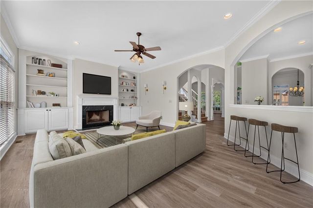 8425 Edwardton Drive, Roswell, GA 30076