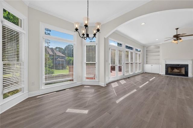 8425 Edwardton Drive, Roswell, GA 30076