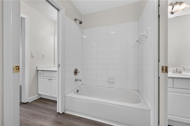 8425 Edwardton Drive, Roswell, GA 30076