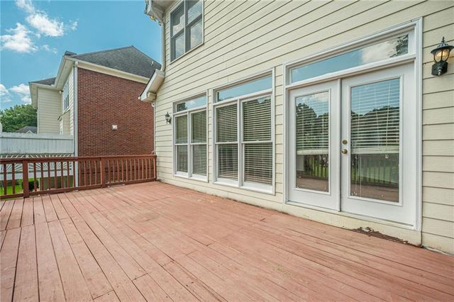 8425 Edwardton Drive, Roswell, GA 30076