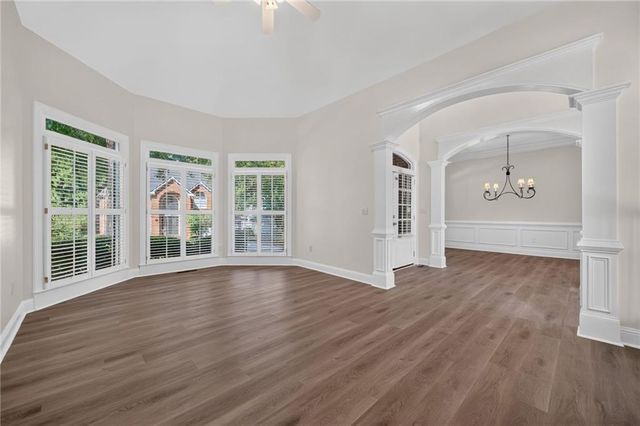 8425 Edwardton Drive, Roswell, GA 30076
