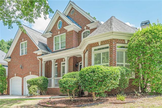 8425 Edwardton Drive, Roswell, GA 30076