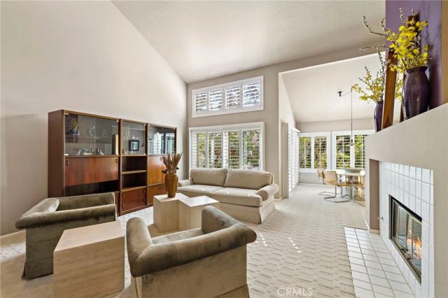 42 Mirador, Irvine, CA 92612