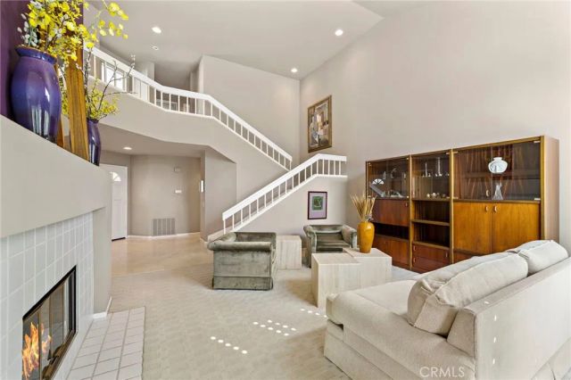 42 Mirador, Irvine, CA 92612