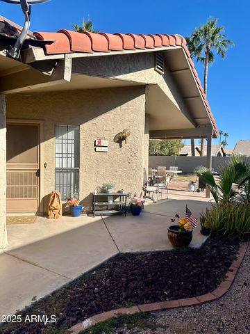 4212 E SANDIA Street, Phoenix, AZ 85044