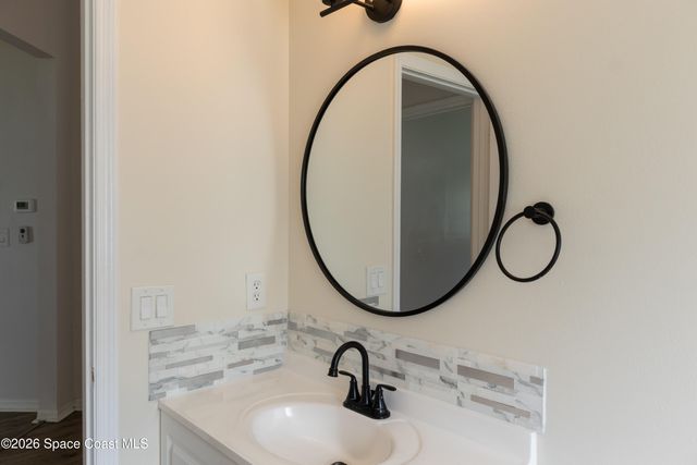 1572 Holbrook Road NW, Palm Bay, FL 32907