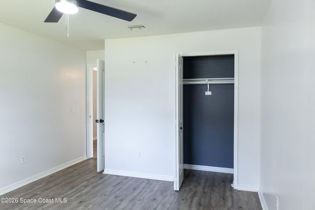 1572 Holbrook Road NW, Palm Bay, FL 32907