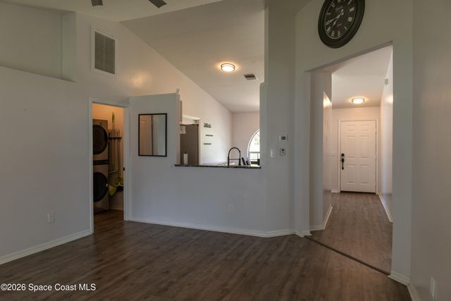 1572 Holbrook Road NW, Palm Bay, FL 32907