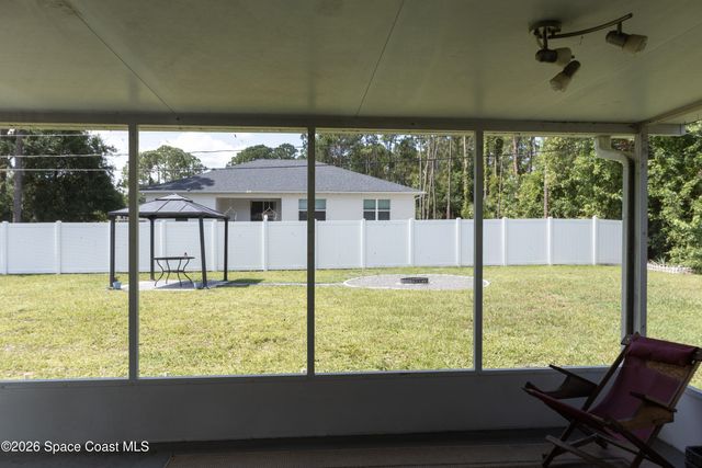 1572 Holbrook Road NW, Palm Bay, FL 32907