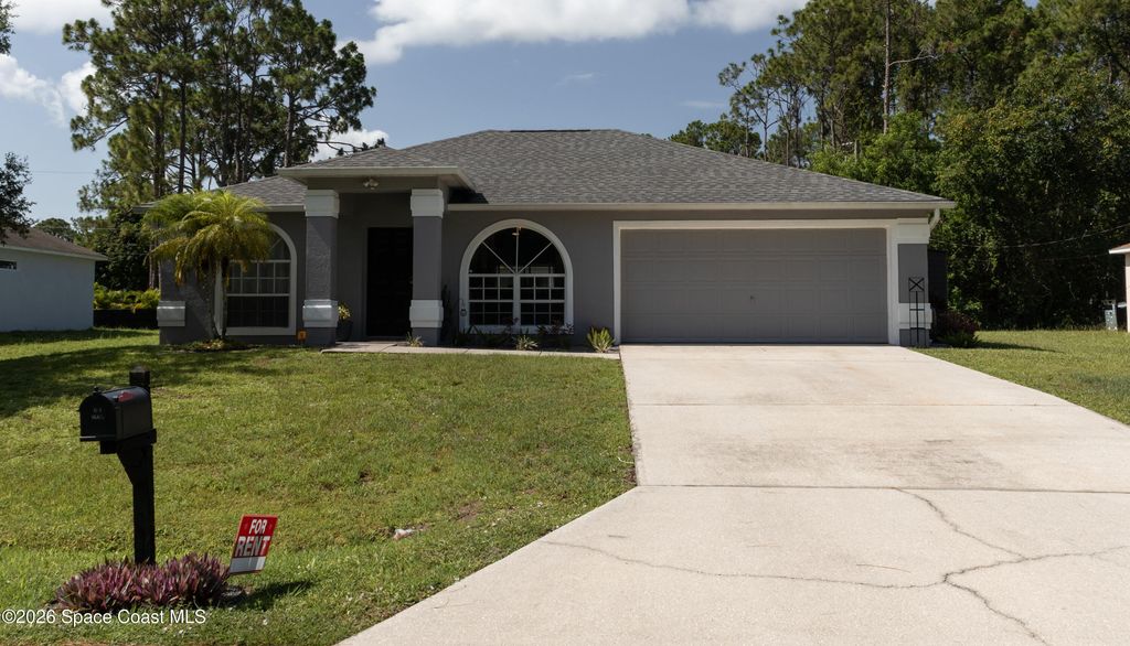1572 Holbrook Road NW, Palm Bay, FL 32907