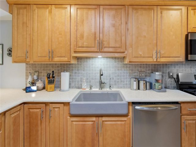 218 CANTERBURY CIRCLE, New Smyrna Beach, FL 32168