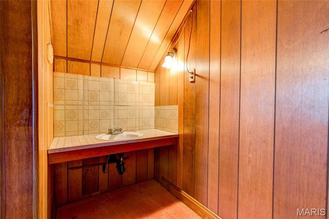 123 Bender Avenue, East Alton, IL 62024