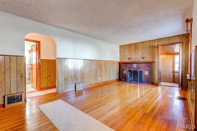 123 Bender Avenue, East Alton, IL 62024