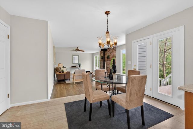 11 COUNTRY HILL CT, Kingsville, MD 21087