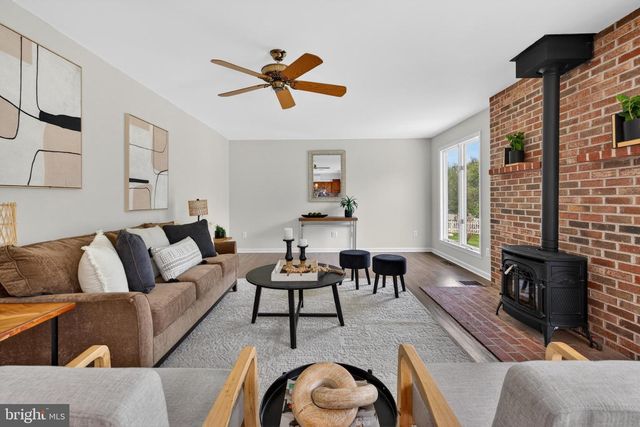 11 COUNTRY HILL CT, Kingsville, MD 21087