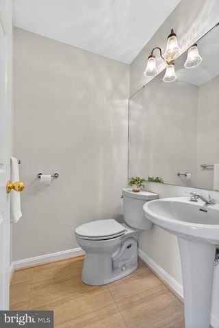 11 COUNTRY HILL CT, Kingsville, MD 21087