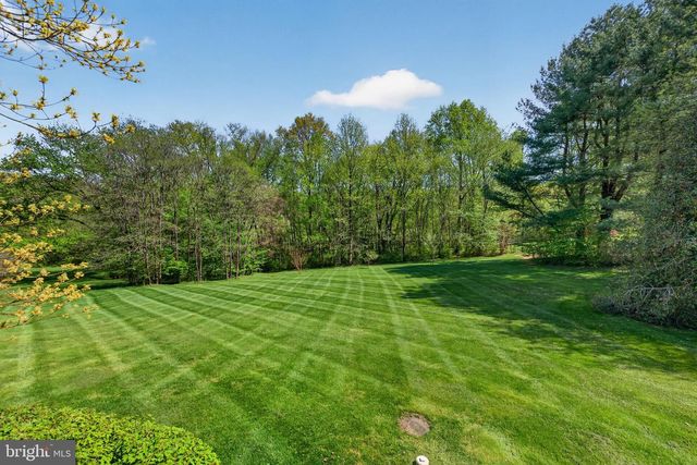 11 COUNTRY HILL CT, Kingsville, MD 21087