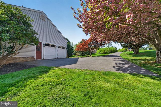 11 COUNTRY HILL CT, Kingsville, MD 21087