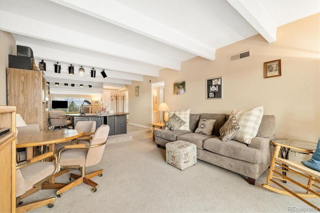 8060 E Girard Avenue 614, Denver, CO 80231