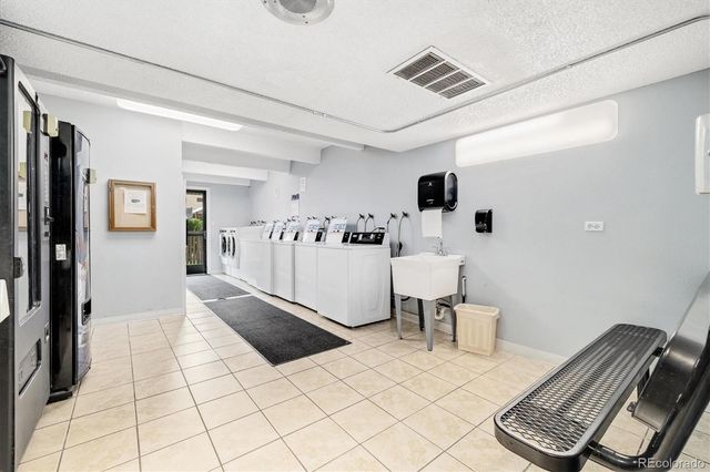 8060 E Girard Avenue 614, Denver, CO 80231