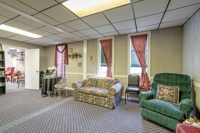 4400 W 4th St., Hattiesburg, MS 39402