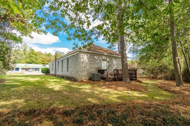 4400 W 4th St., Hattiesburg, MS 39402