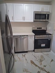 9750 Sunrise Lakes Blvd 106, Sunrise, FL 33322