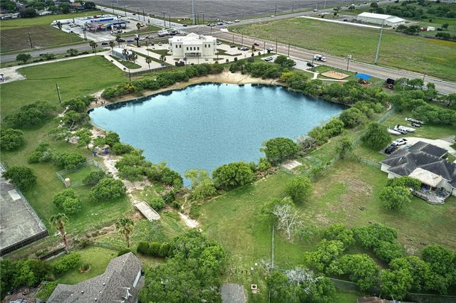 6995 Lovers lane, Corpus Christi, TX 78412