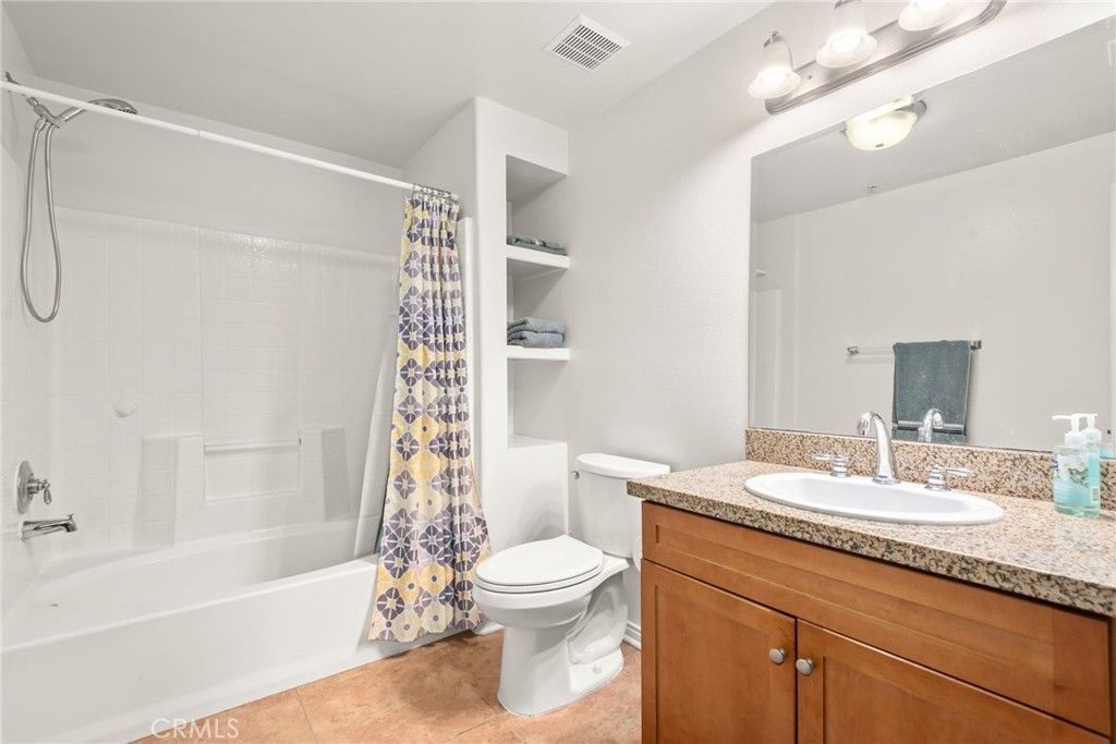 Image 12 of property listing at 360 W Avenue 26, Los Angeles, CA 90031