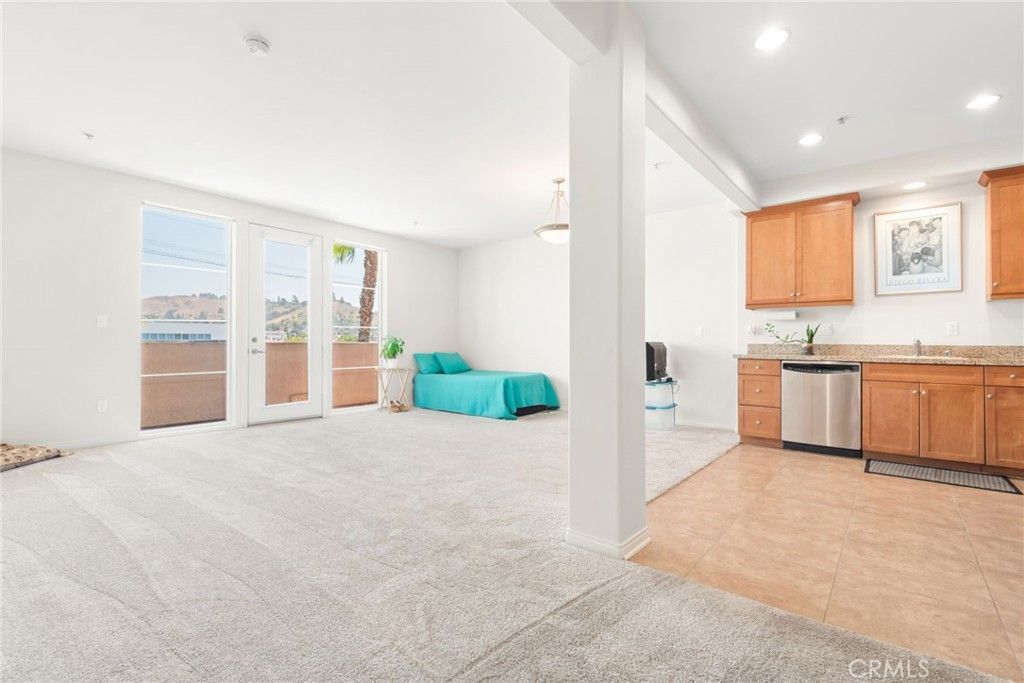 Image 2 of property listing at 360 W Avenue 26, Los Angeles, CA 90031