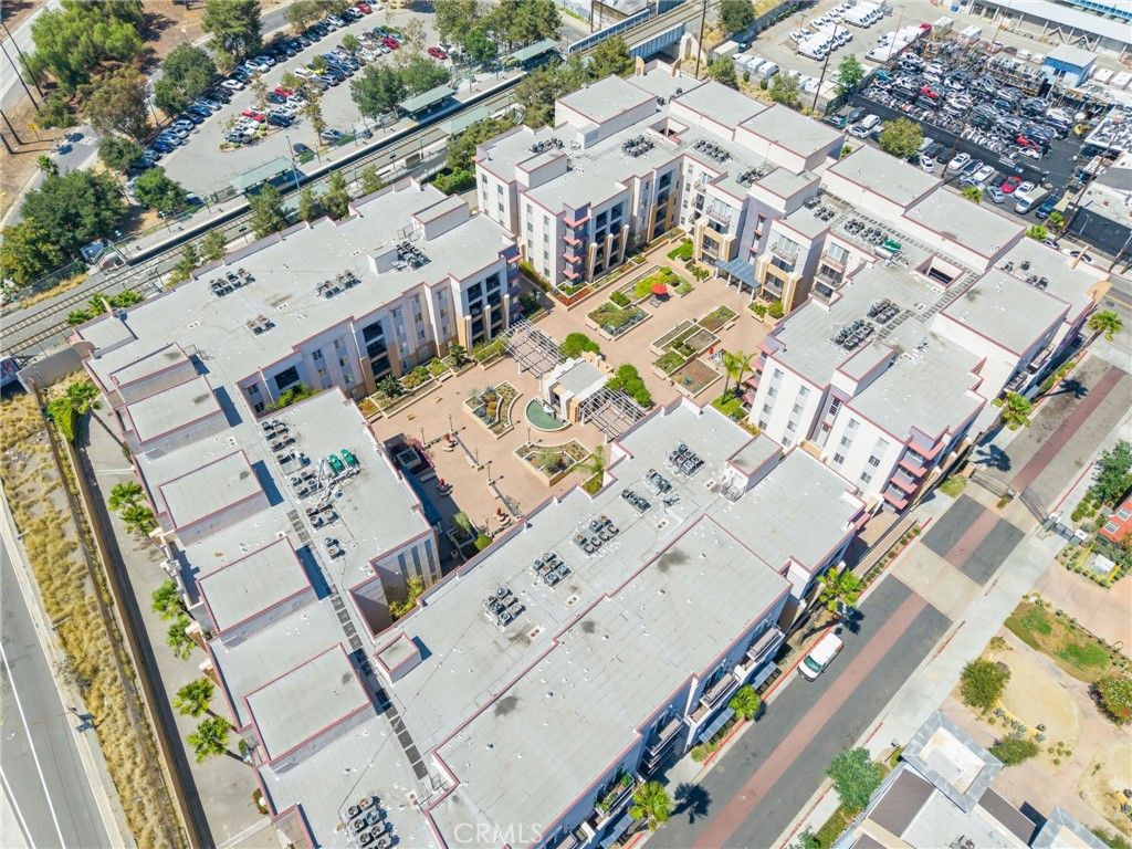 Image 24 of property listing at 360 W Avenue 26, Los Angeles, CA 90031