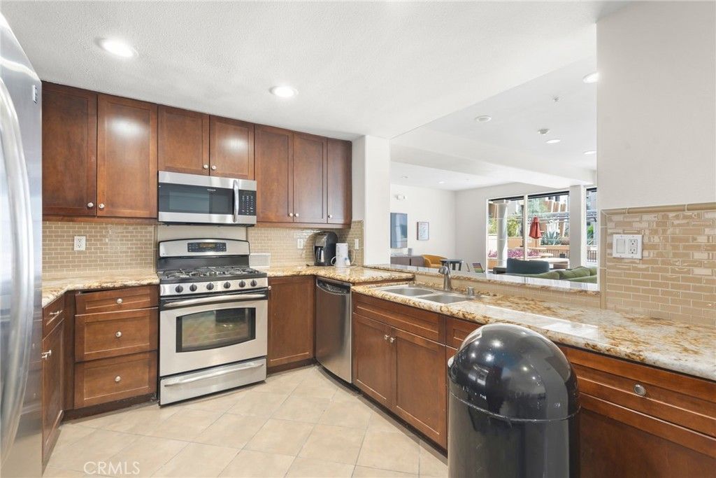 Image 30 of property listing at 360 W Avenue 26, Los Angeles, CA 90031