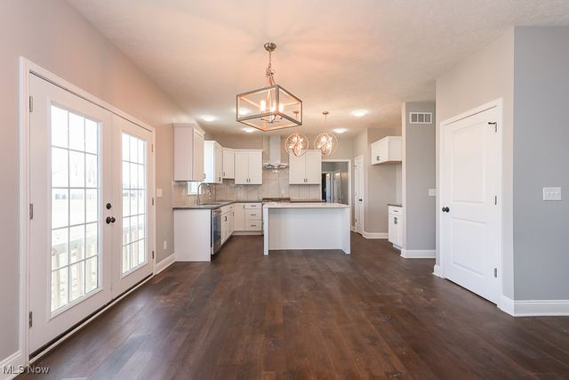 548 William Street, Lagrange, OH 44050