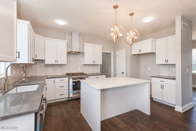 548 William Street, Lagrange, OH 44050