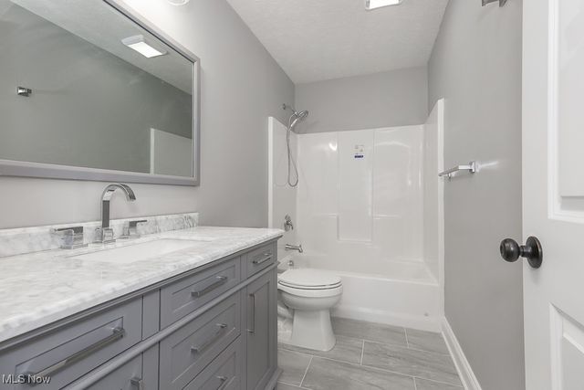 548 William Street, Lagrange, OH 44050