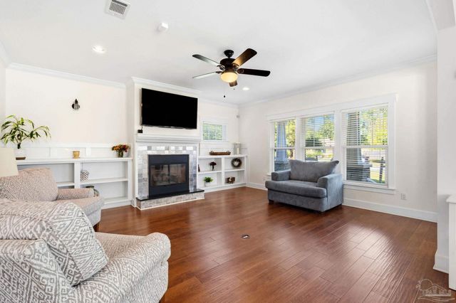 1613 E Fisher St, Pensacola, FL 32503