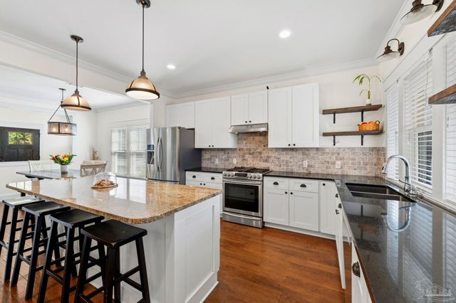 1613 E Fisher St, Pensacola, FL 32503