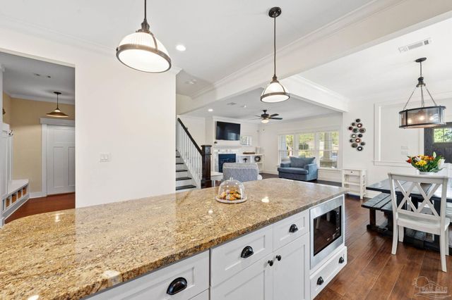 1613 E Fisher St, Pensacola, FL 32503