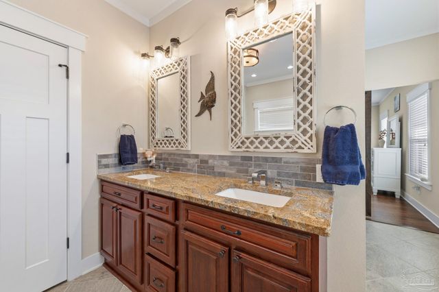 1613 E Fisher St, Pensacola, FL 32503