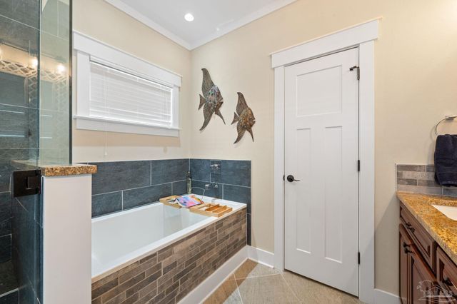 1613 E Fisher St, Pensacola, FL 32503