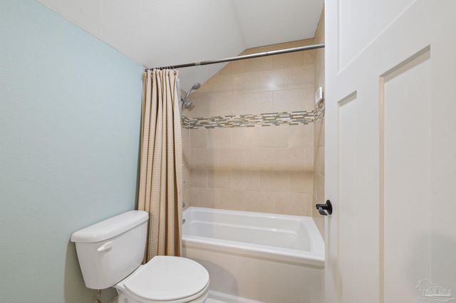 1613 E Fisher St, Pensacola, FL 32503